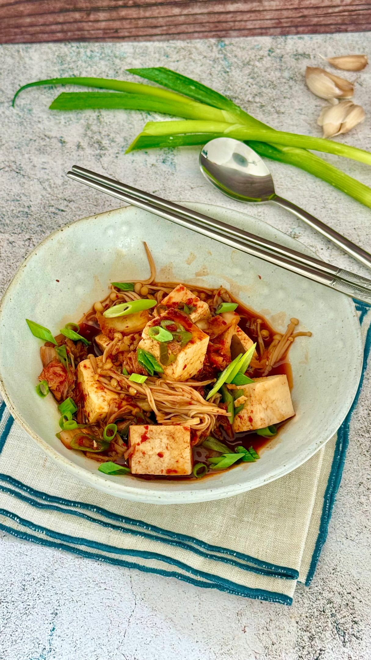 Spicy Tofu, Kimchi & Enoki Mushrooms 🥢🍄‍🟫🌶️🔥
A bowl full of Korean comfort food 🇰🇷 #asian 
#korean #tofu #happyday