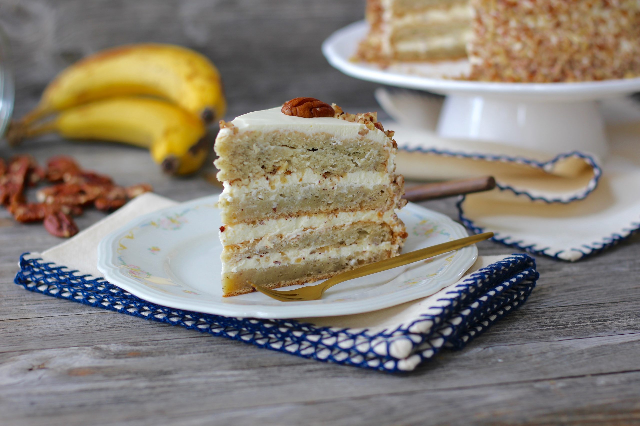 Banana Cake, Crème Fraîche Frosting & Toasted Pecans - Tasty Matter
