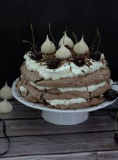 Black Forest Meringue Cake – Schwarzwälder Kirsch-Baiser Torte